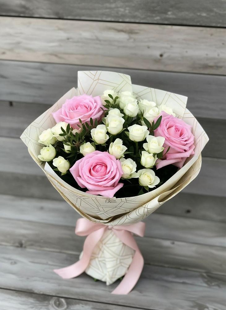 Букет цветов из: Розы в Агирише