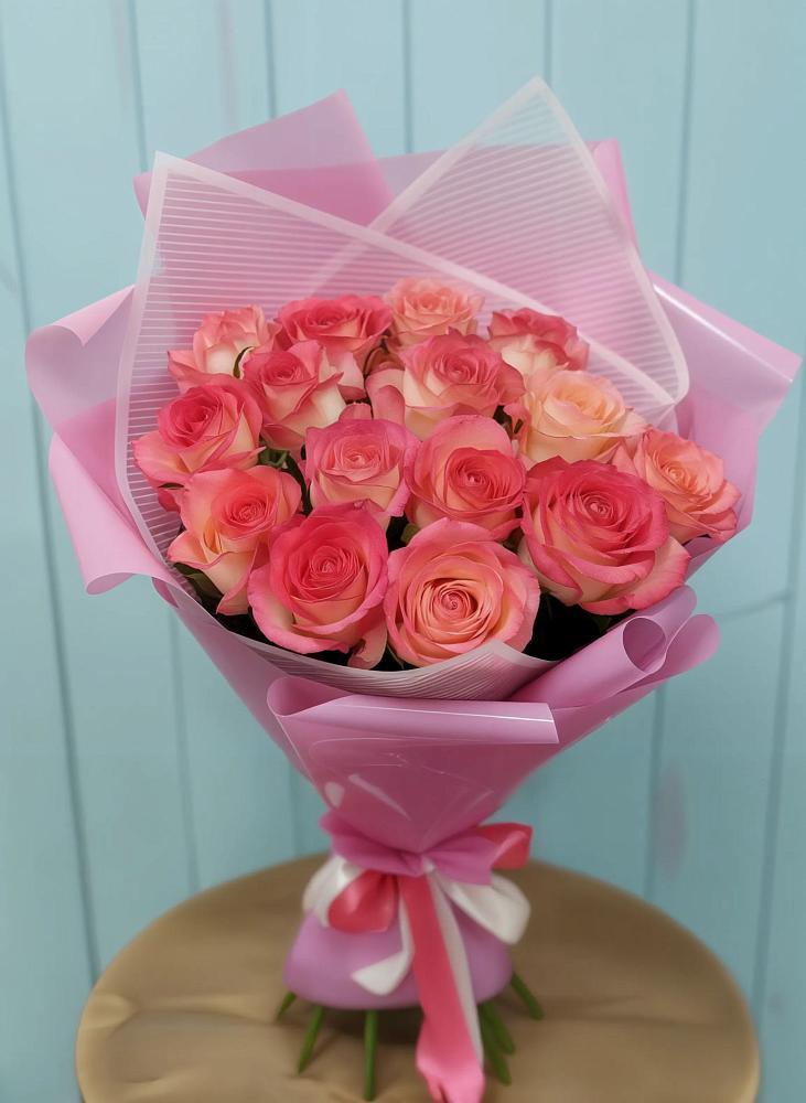 Букет 15 Розовых роз Равель в Агирише