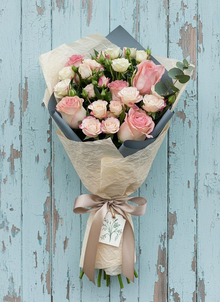 Букет цветов из: Розы в Агирише