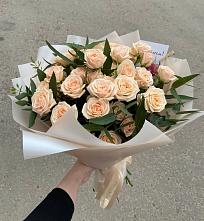 Букет Кремовые розы Латте в Агирише