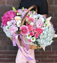 Цветочная композиция из Розы, Хризантемы, Пионы и Лизиантусы в корзине #REPLACE_PRED# Агирише
