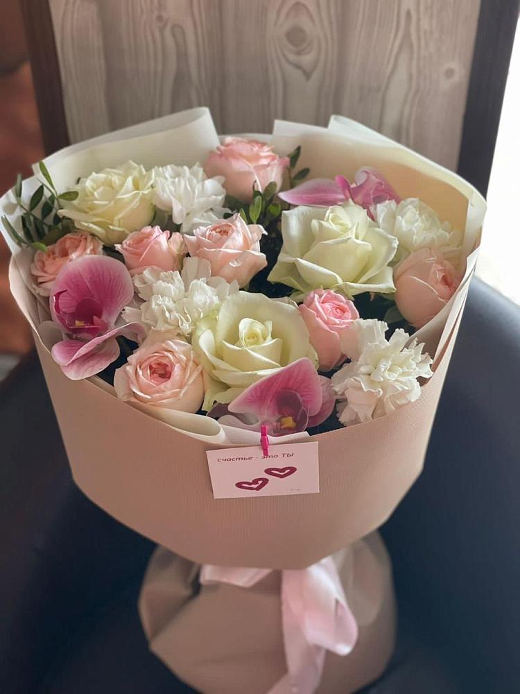 Букет цветов из: Орхидеи, Розы и Гвоздики в Агирише