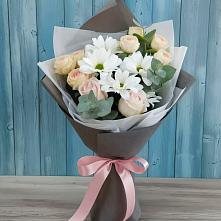 Букет цветов из:  Хризантемы и Розы в Агирише