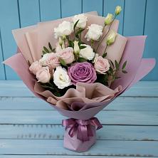 Букет цветов из:  Розы и Лизиантусы в Агирише