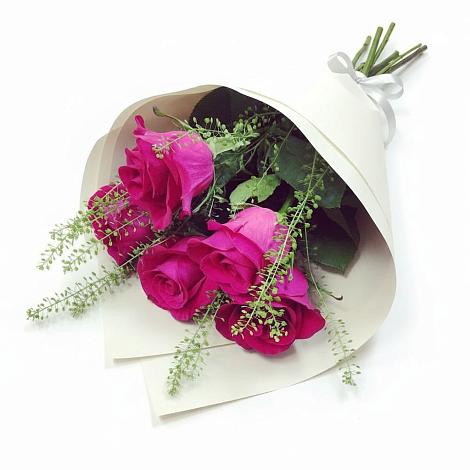 Букет цветов из: Розы в Агирише