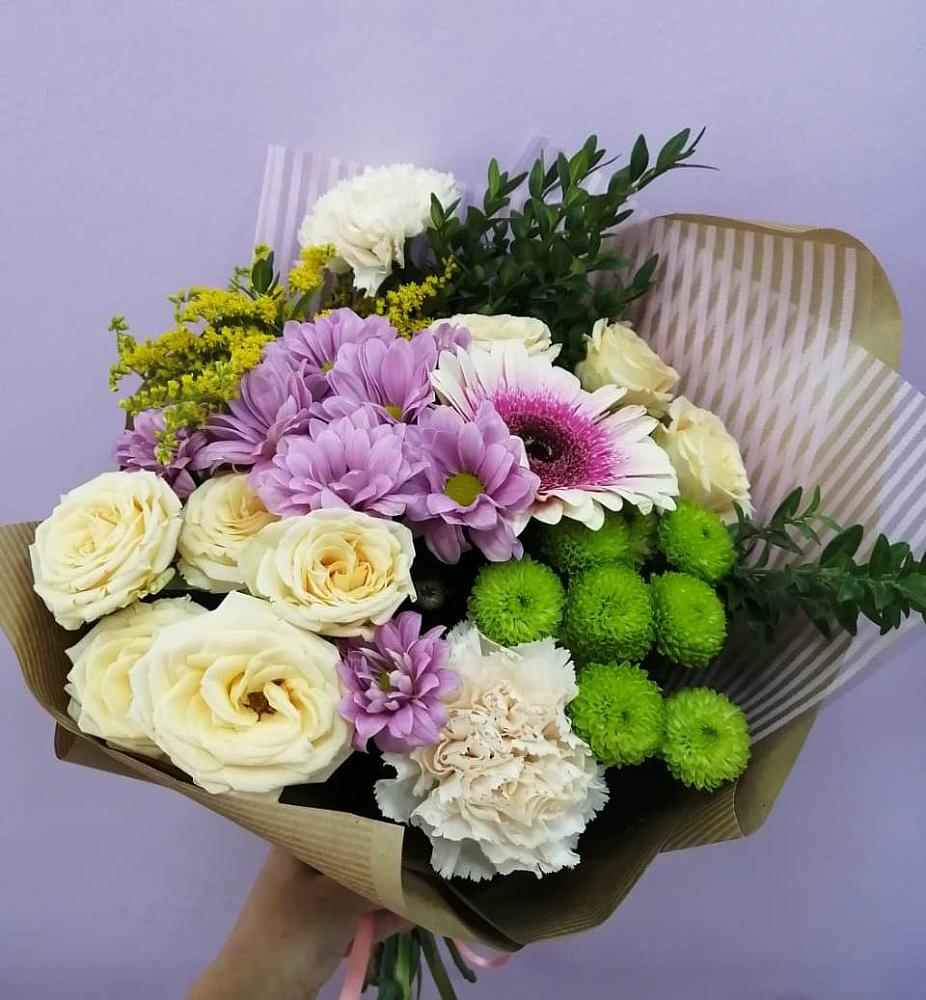 Букет цветов из: Хризантемы, Розы, Гвоздики и Герберы в Агирише