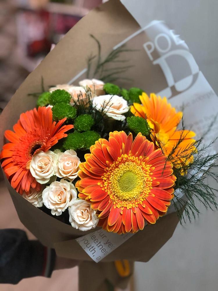 Букет цветов из: Герберы, Хризантемы и Розы в Агирише