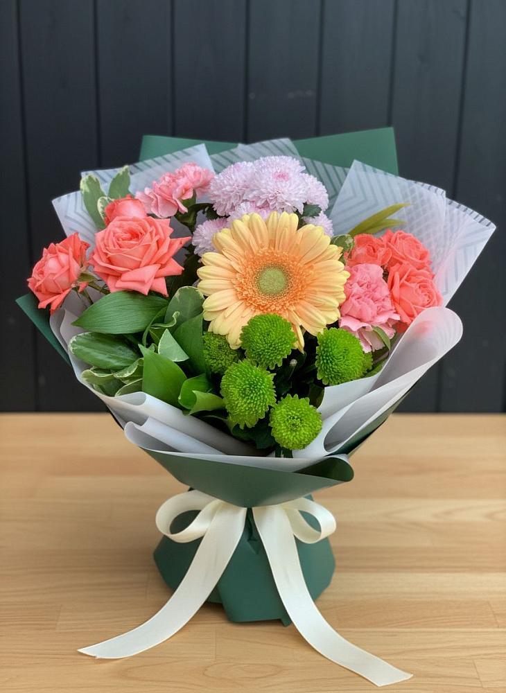Букет цветов из: Гвоздики, Розы, Герберы и Хризантемы в Агирише
