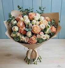 Букет цветов из:  Альстромерии и Розы в Агирише